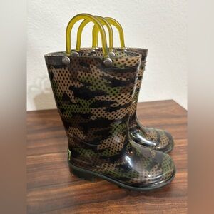 Western Chief light up Camouflage Kids Rain Boots